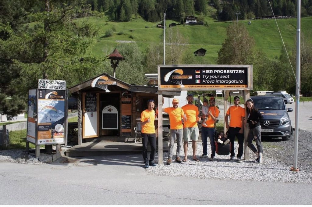 Anmeldestelle Elferlifte: unser Infostand, Moos 12b, 6167 Neustift im Stubaital, gegenüber Hotel Berghof